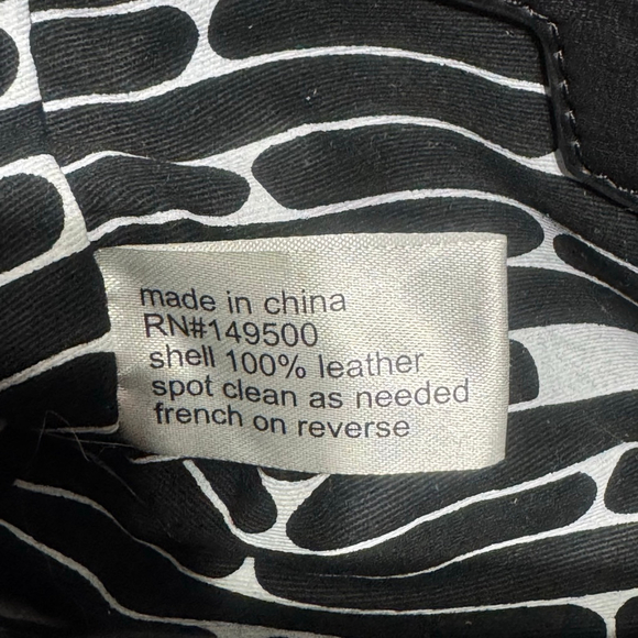 Rion Black Leather Crossbody Bag Gold Hardware Textured Front Zip Shoulder Purse - Picture 10 of 11